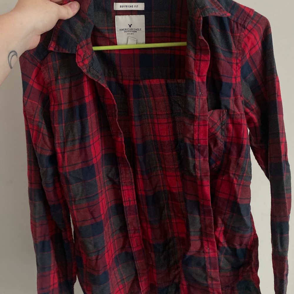 American Eagle Red and Black Plaid Shirt